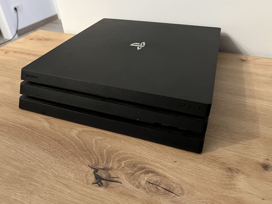 PS4 PRO America edtition 1TB