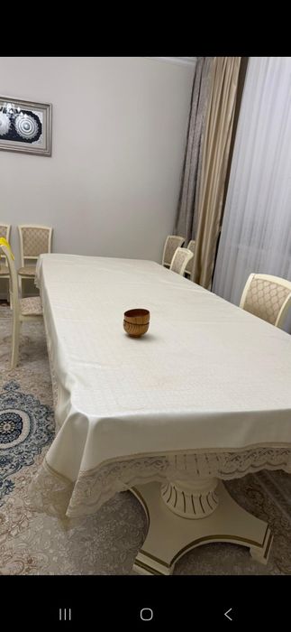 Сервант. Камод. Стол со стульями