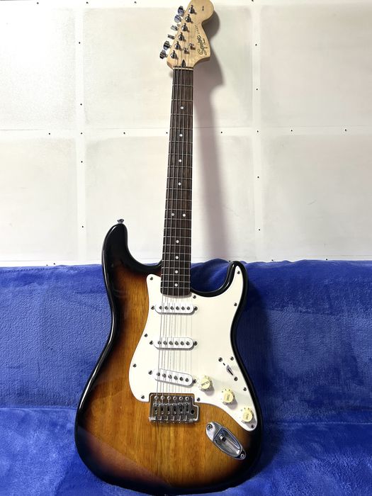 электрогитара squier affinity strat