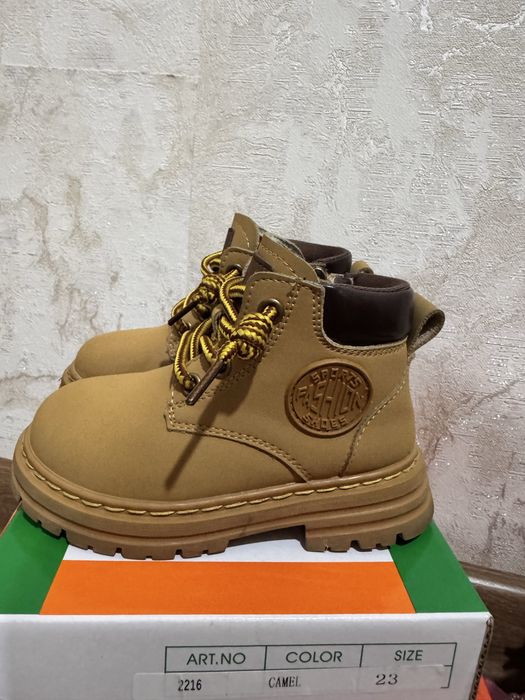 Детские ботинки для мальчиков размер 23