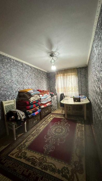 СРОЧНО продаётся 3-комнатная квартира ГАГАРИНА -1000 мелочей. Этаж 4/5