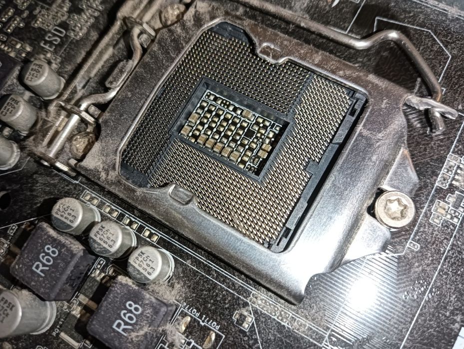 Placa de baza ASUS H110m-r socket LGA 1151 stare perfecta pret negociabil
