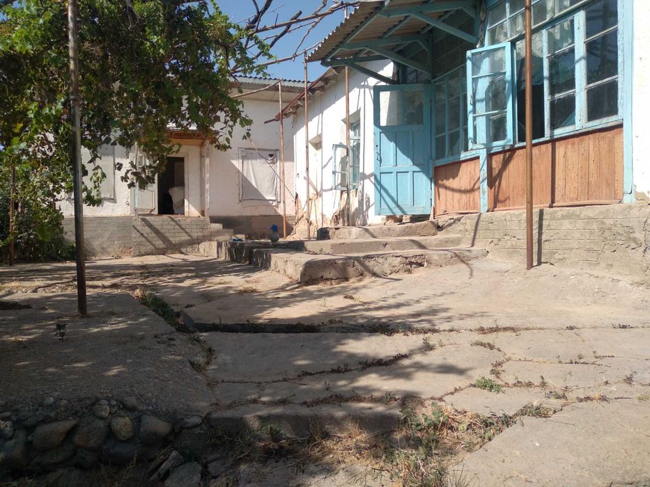 Yakkabog` tumanida 17 sotixli hovli sotiladi