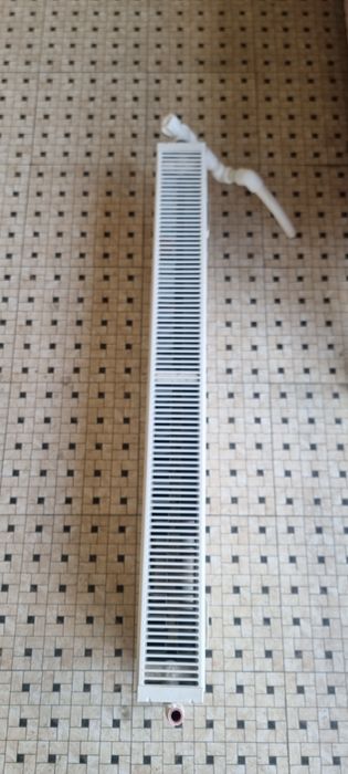 Radiator pechka sotiladi 1metr