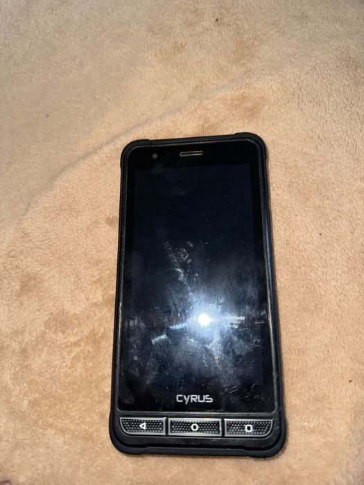 De vanzare telfon pret 1000 de lei negocabil sau schimb cu orice mai