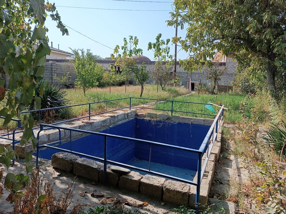 Дом, Уй, Ер, ҳовли, участка арзон сотилади.