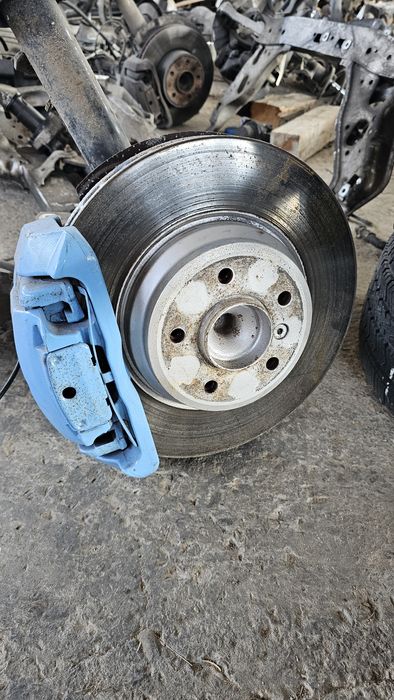 Спирачни апарати и дискове от бмв 335д 335d 286кс 348мм спирачки
