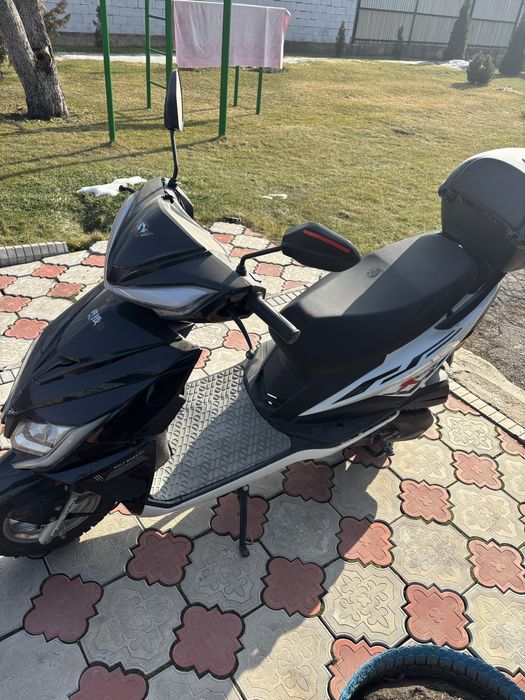 Мопед 125  кубов