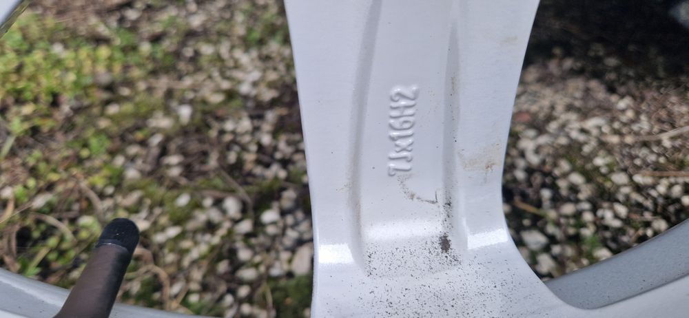 Джанти с гуми 205/60/16  Киа,Хюндай,Тойотаа