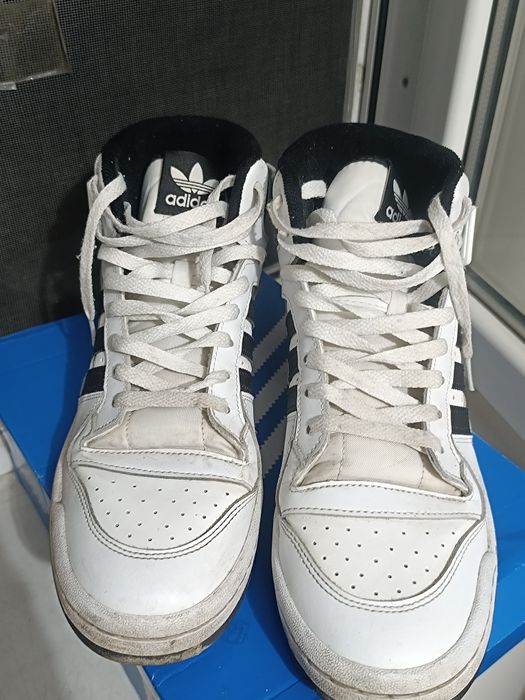 adidas forum mid white and black