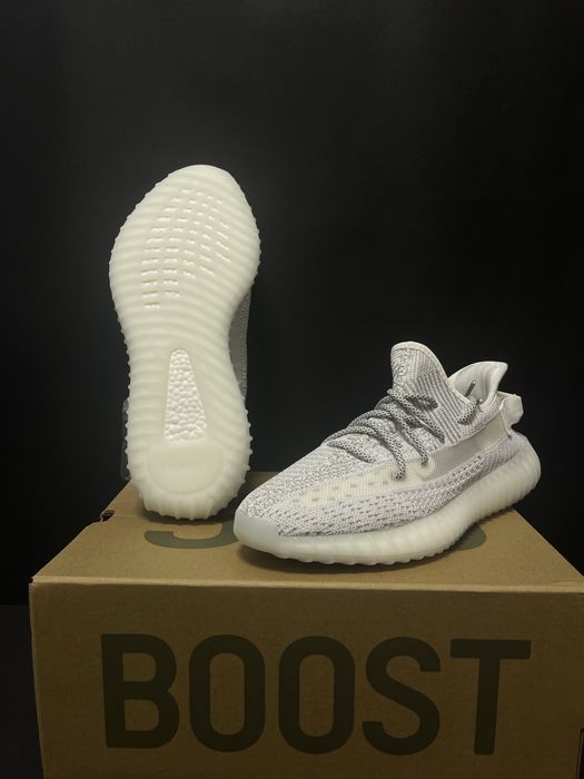 Yeezy 350 boost white