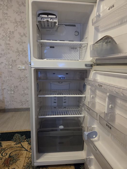 Холодильник б/у Samsung