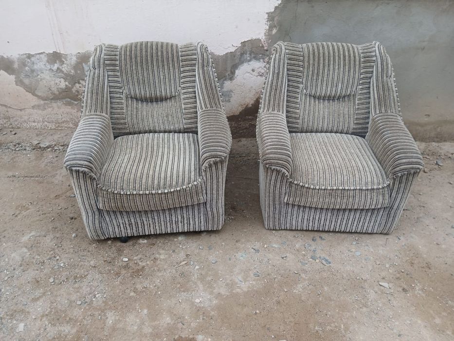 Продаётся диван и 2 кресло