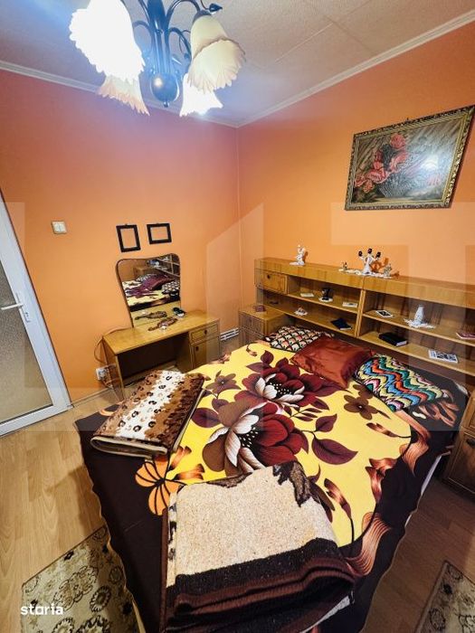 Apartament 3 camere, zona Vlaicu, Bloc renovat
