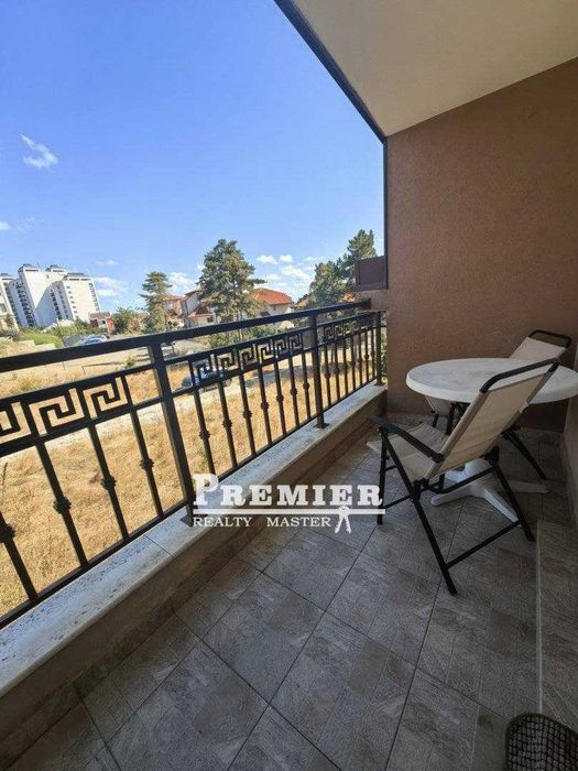 Продава се Двустаен апартамент в Бургас, Акациите - 67 кв.м за 1403 €/кв.м - Снимка #16