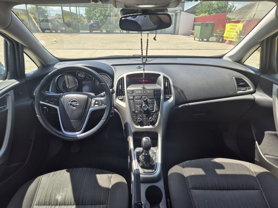 Opel Astra 2.0 cdti