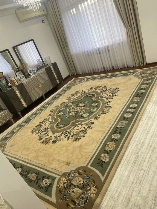 Продам 2 ковра толстые