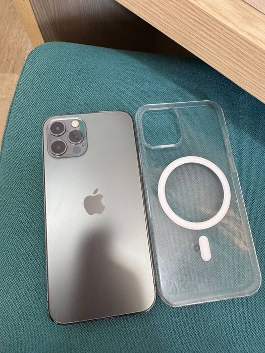 Продам Iphone 12 Pro 128