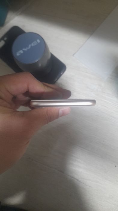 Iphone 8 sotiladi idiyal