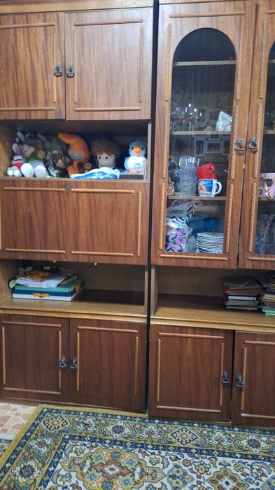 Пролдам стенку (2шкафа)