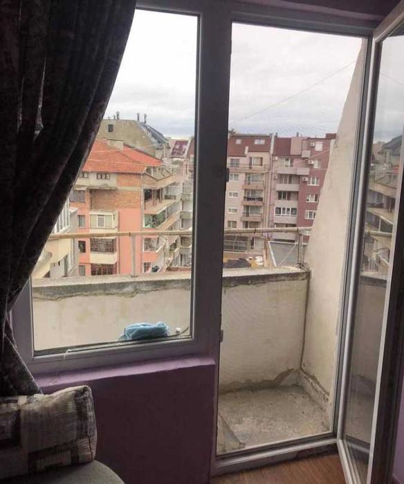 Дава се под наем Едностаен апартамент в Бургас, Лазур - 30 кв.м за 110 € - Снимка #4