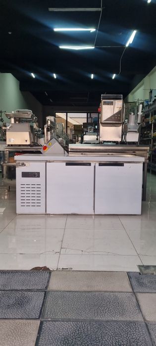 Muzqaymoq aparat muz aparat  sokaxladetil sok aparat  stol xaladelnik