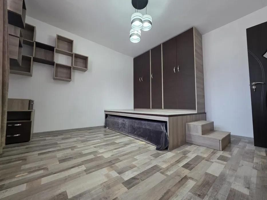 Тристаен апартамент, под наем, кв. Кайсиева градина