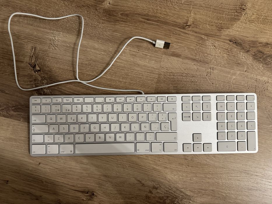 Tastatura Apple A1243 originala