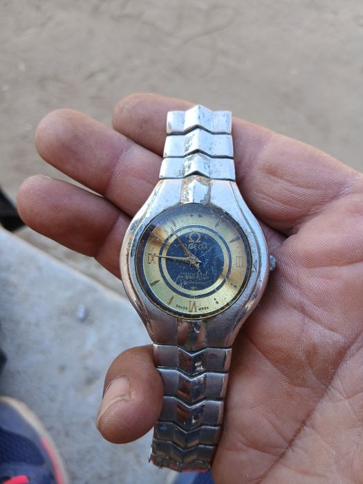 Vand ceas omega pntru coletie pret 50 euro