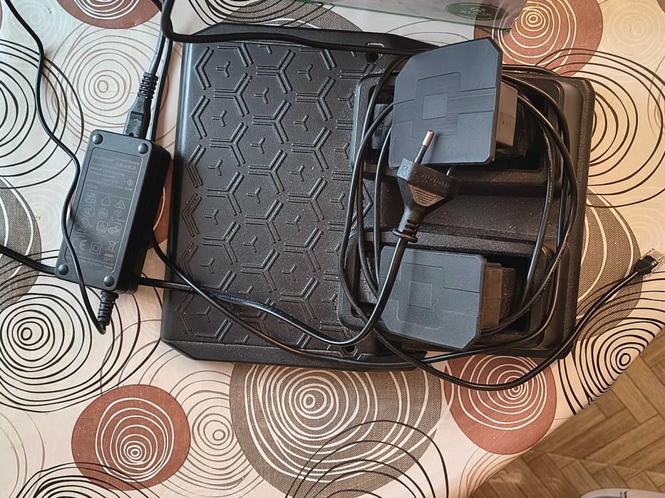 Trustmaster T128, волан с педали за XBoX или PC