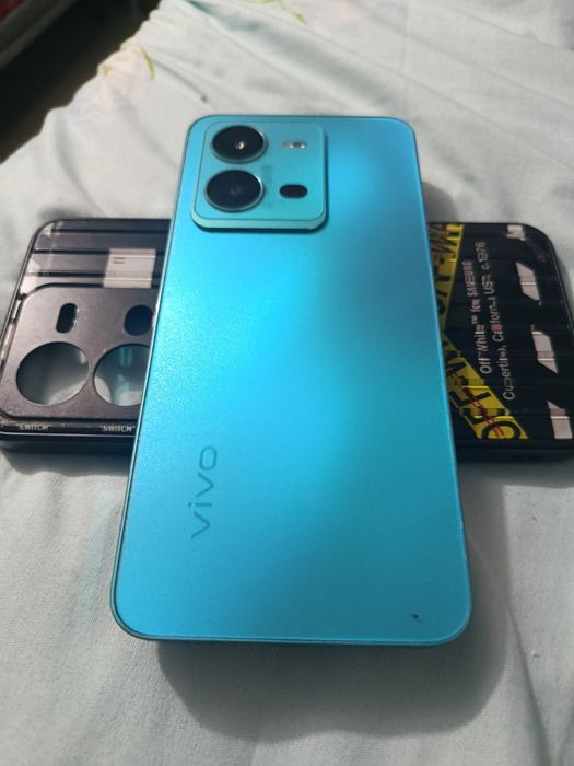 Vivo v25  с гарантией