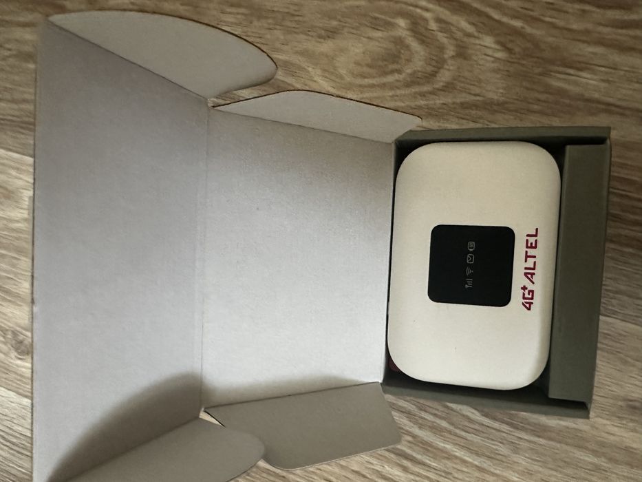 Wi-Fi роутер Altel новый