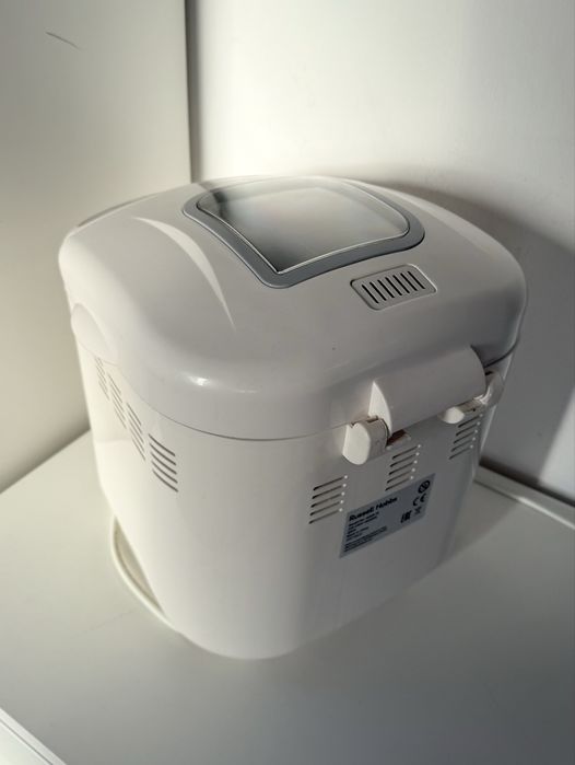 Mașină de pâine Russell Hobbs