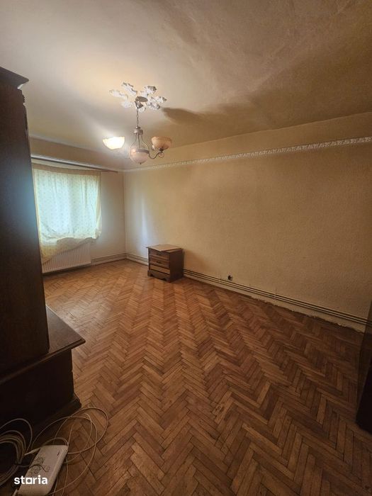 Apartament 3 camere decomandat - centrala termica !!