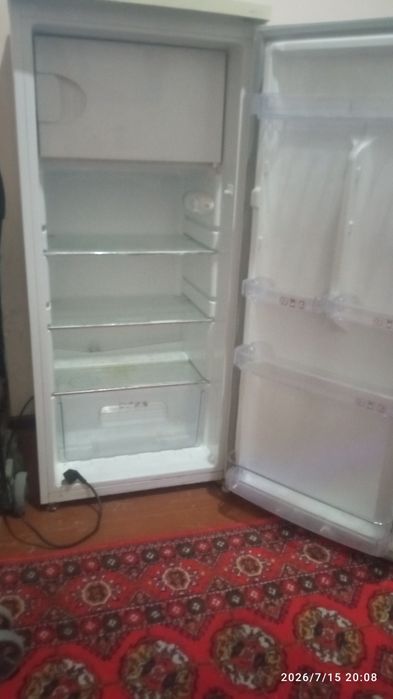 Холадинник сотилади