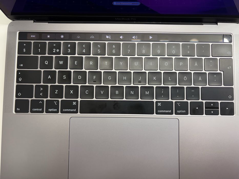 Macbook pro 2019 13-inch