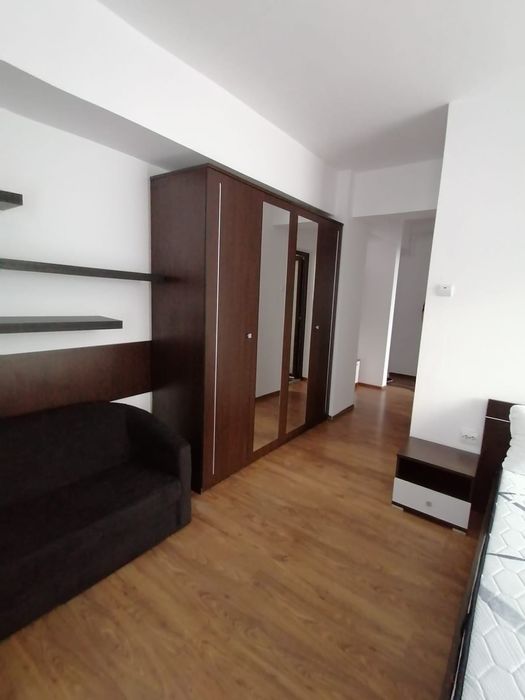Garsonieră de închiriat – Găvana III, Pitești– 45 mp, mobilată, etaj 1