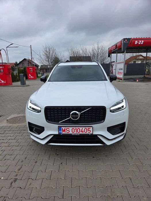 Volvo XC 90 Volvo XC90 R-DESIGN B5 MHEV (Mild Hibrid) AWD(4x4)