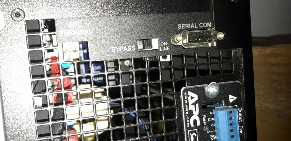 Smart UPS 8000VA APC SURT8000XLI