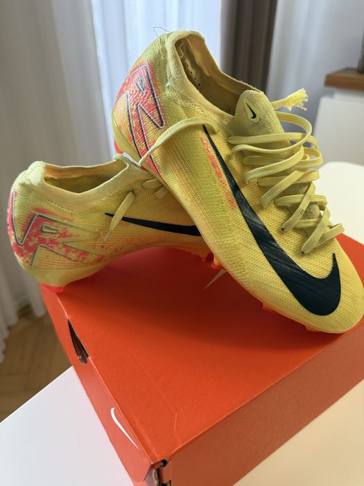 Ghete fotbal nike Air zoom marime 38