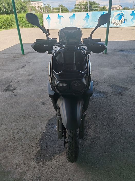 Скутер TANK, 150 кубов