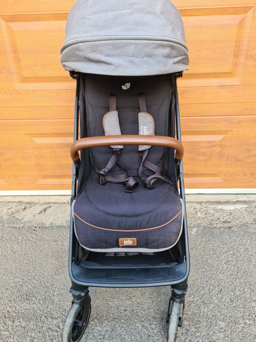Carucior bebe Joie Parcel Signature