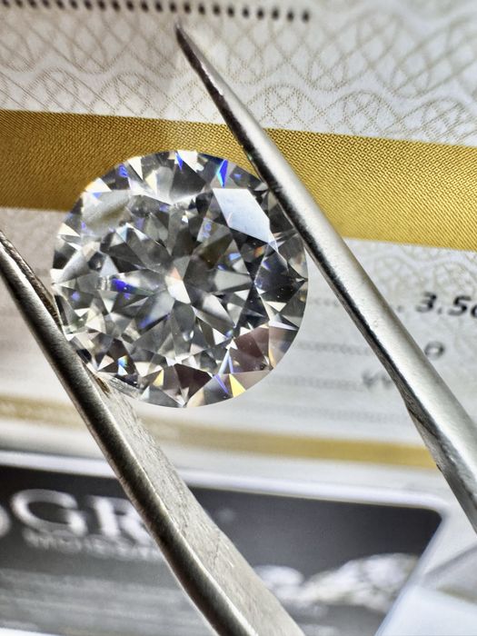Диамант 3.5 карата , мойсанит, за бижу и подарък