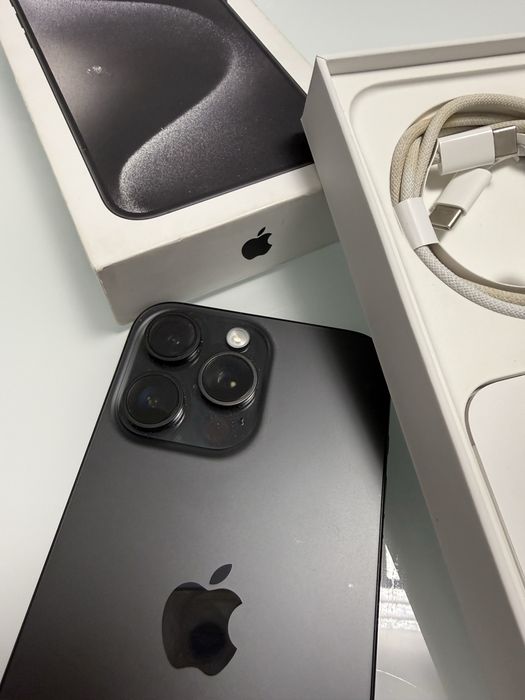 İpHoNe 15 pro max 1TB  нов