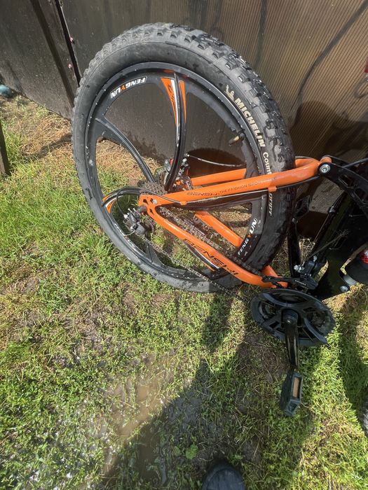 Bicicleta de vanzare