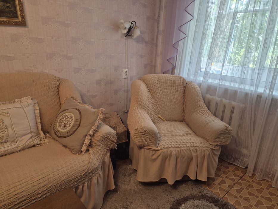 Диван и 2 кресла