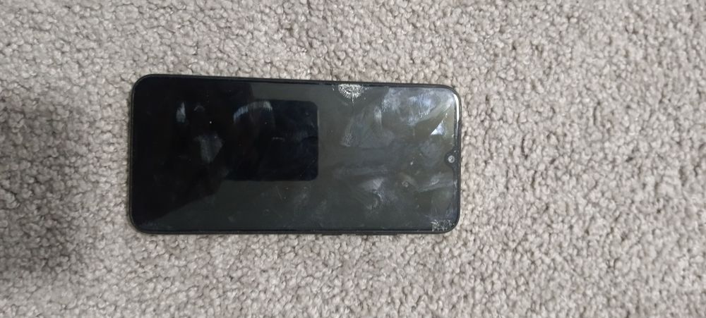 Продам редми нужен ремонт