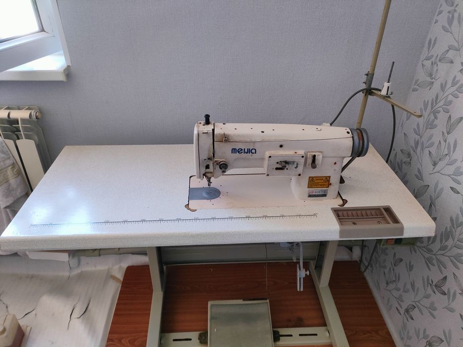 Продается швейная машина MEIJIA