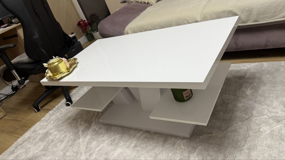 Masuta de cafea de la Mazzoni