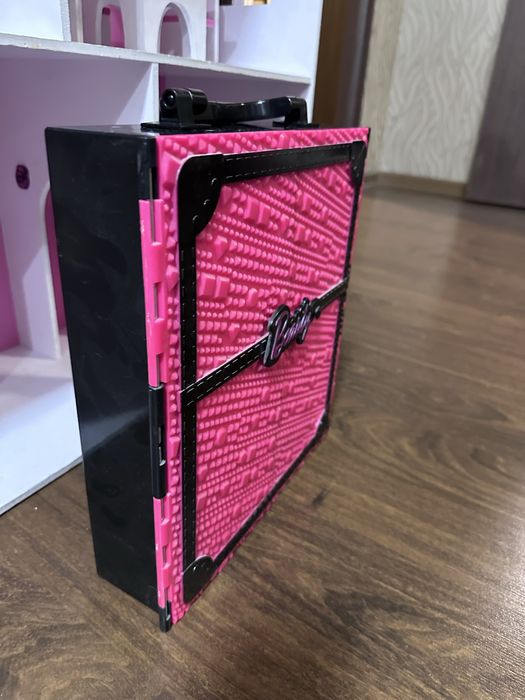 Гардероб для барби